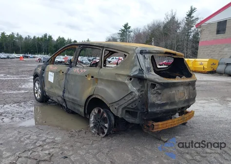 2017 Ford Escape Se z USA, uszkodzony, nr VIN 1FMCU9GD2HUD43553